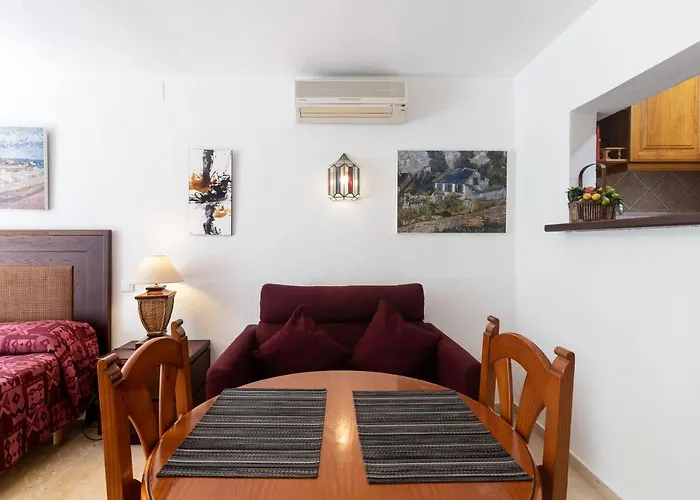 Διαμέρισμα 19a Claire Εστεπόνα