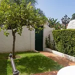 19a Claire Apartment