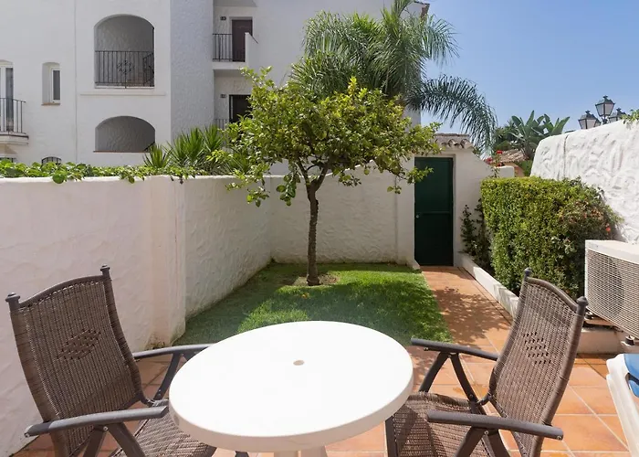 19a Claire 아파트